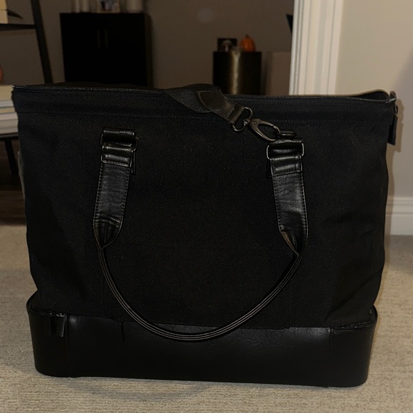 BEIS Black Weekender Bag - Picture 2 of 5